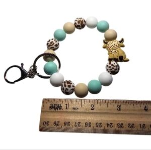 NEW Highland Cow Beaded Silicone Wristlet Keychain